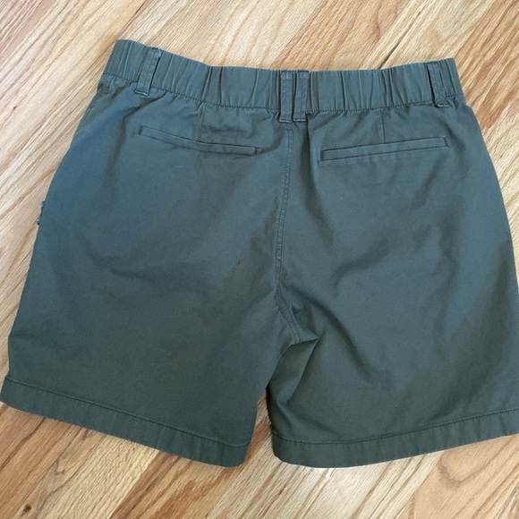 L.L. Bean Womens Shorts Khaki Chino Utility Cargo Cotton Sz 12 Gorpcore hiking - Picture 2 of 12